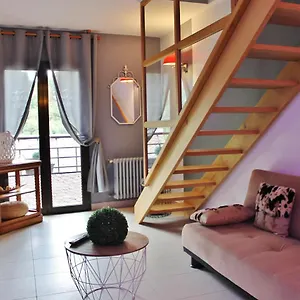 https://chalet-janet.andorra-la-vella-hotels.net